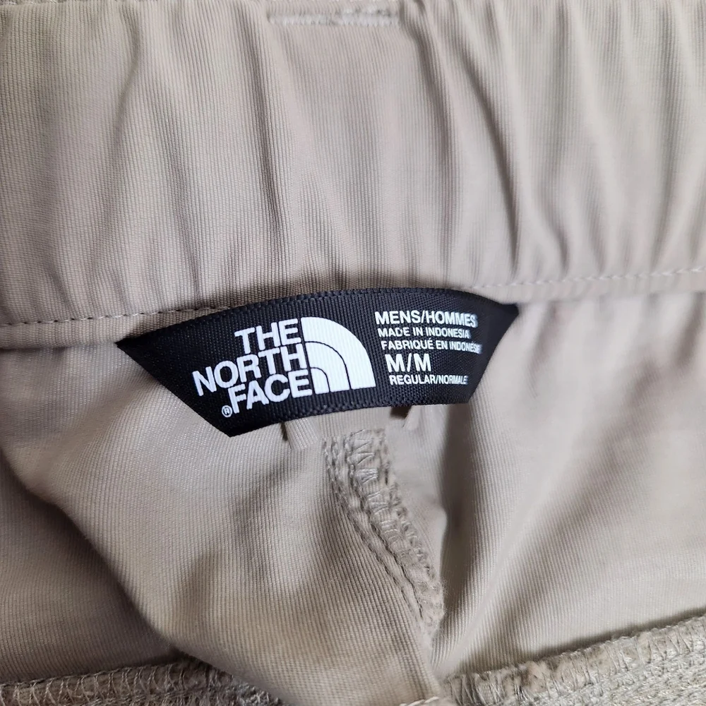 The North Face Paramount Peak Khaki Convertible Zip Off Hiking Pants Mens Size M